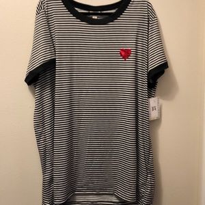 Lularoe Liv Valentines shirt brand new!!